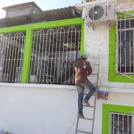 Tortuga Hostel Topolobampo Eksteriør bilde