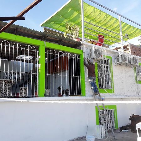 Tortuga Hostel Topolobampo Eksteriør bilde