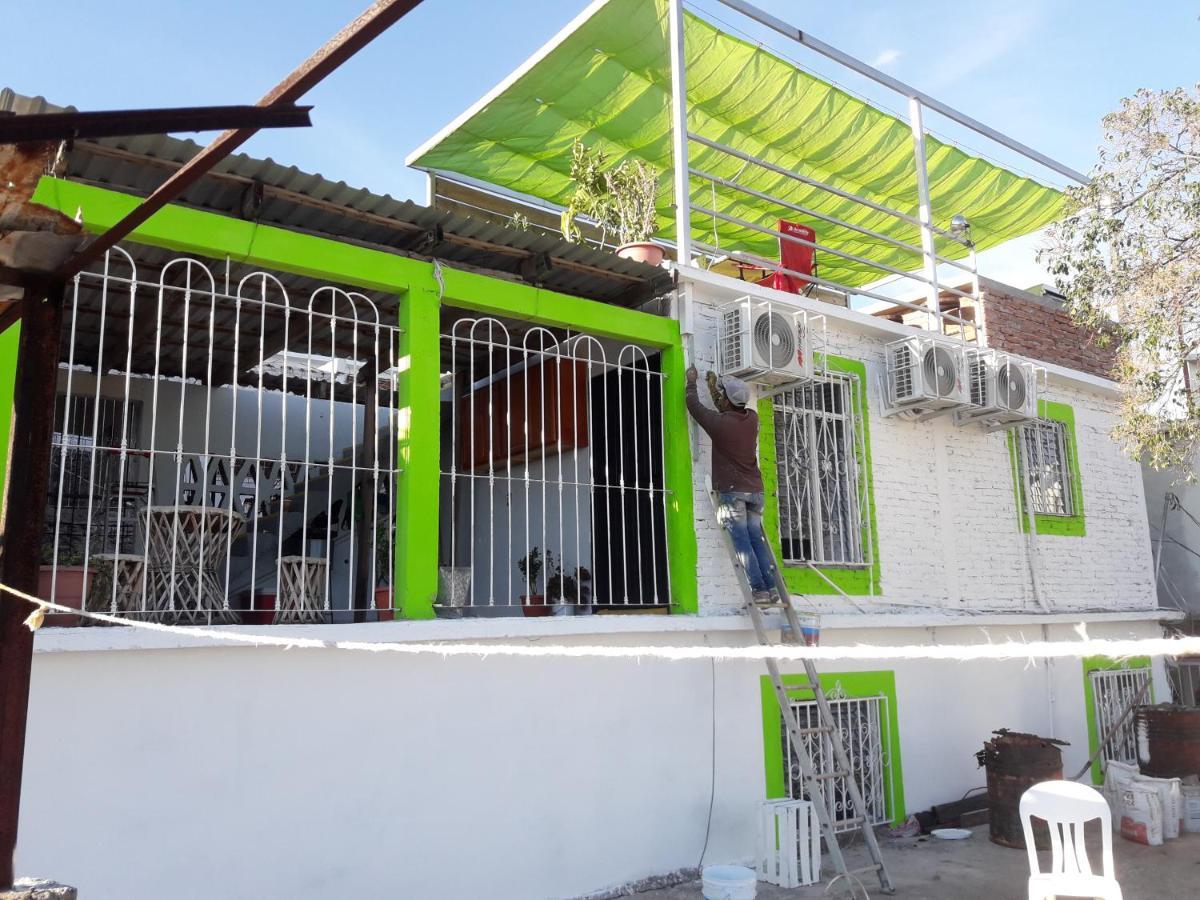 Tortuga Hostel Topolobampo Eksteriør bilde