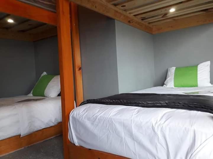 Tortuga Hostel Topolobampo Eksteriør bilde